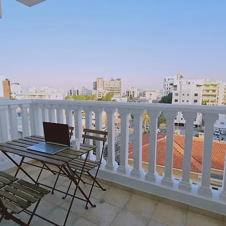 Cosmo * Nicosia